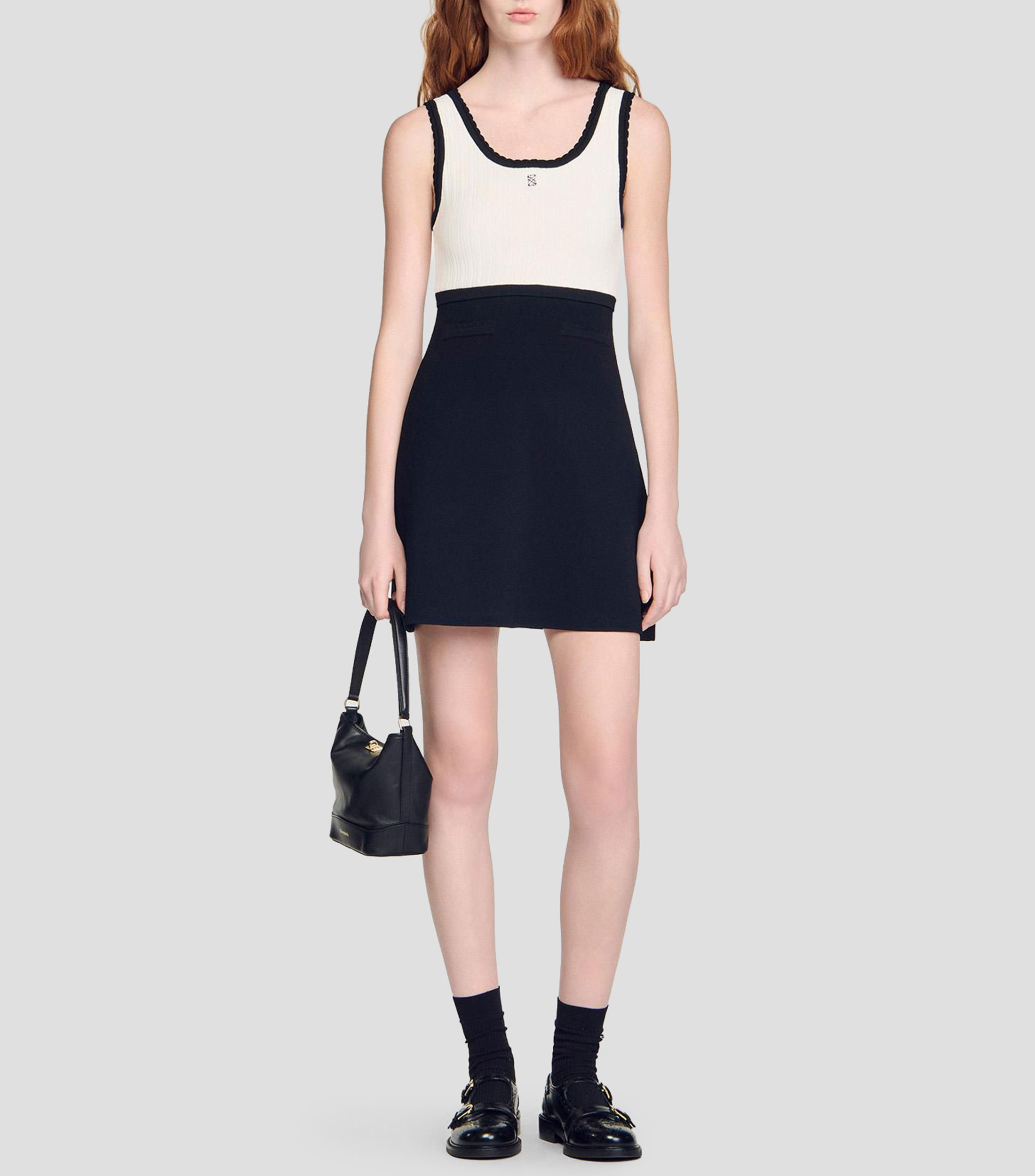 Vestido corto liso Mujer